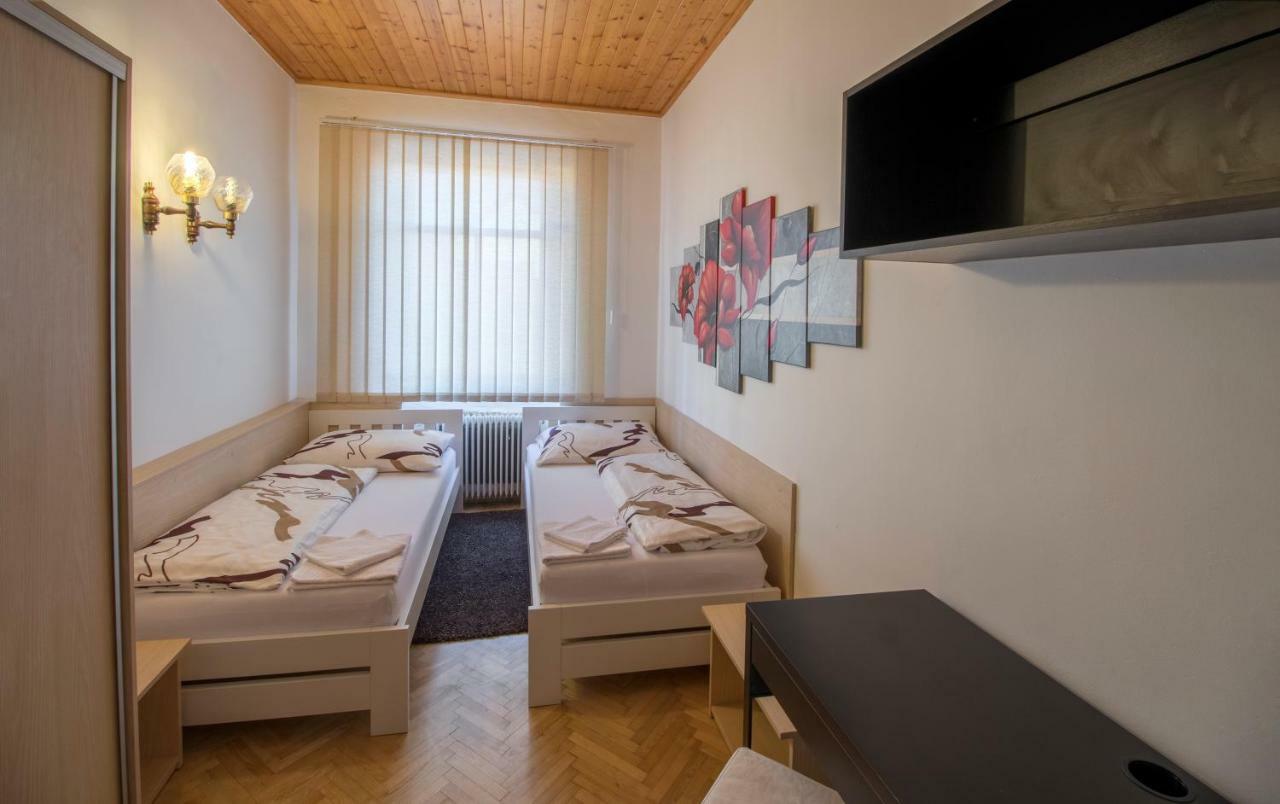 Pension Cizek Mikulov Zewnętrze zdjęcie